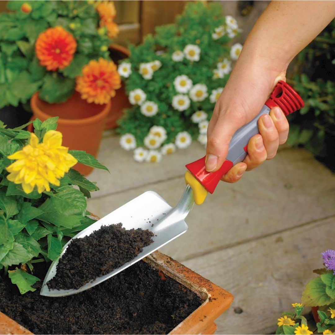 Wolf Garten Wide Trowel - Fixed Handle